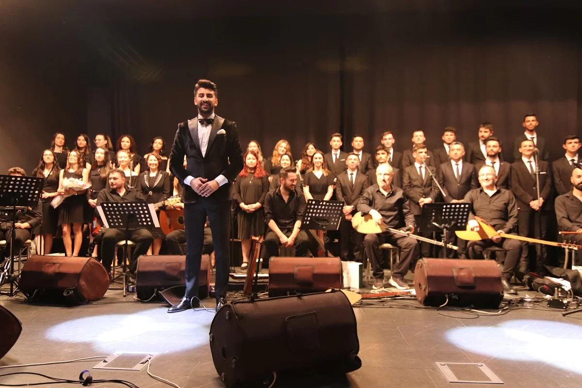 Sakarya Ticaret Borsası Korosu ilk konserini gerçekleştirdi
