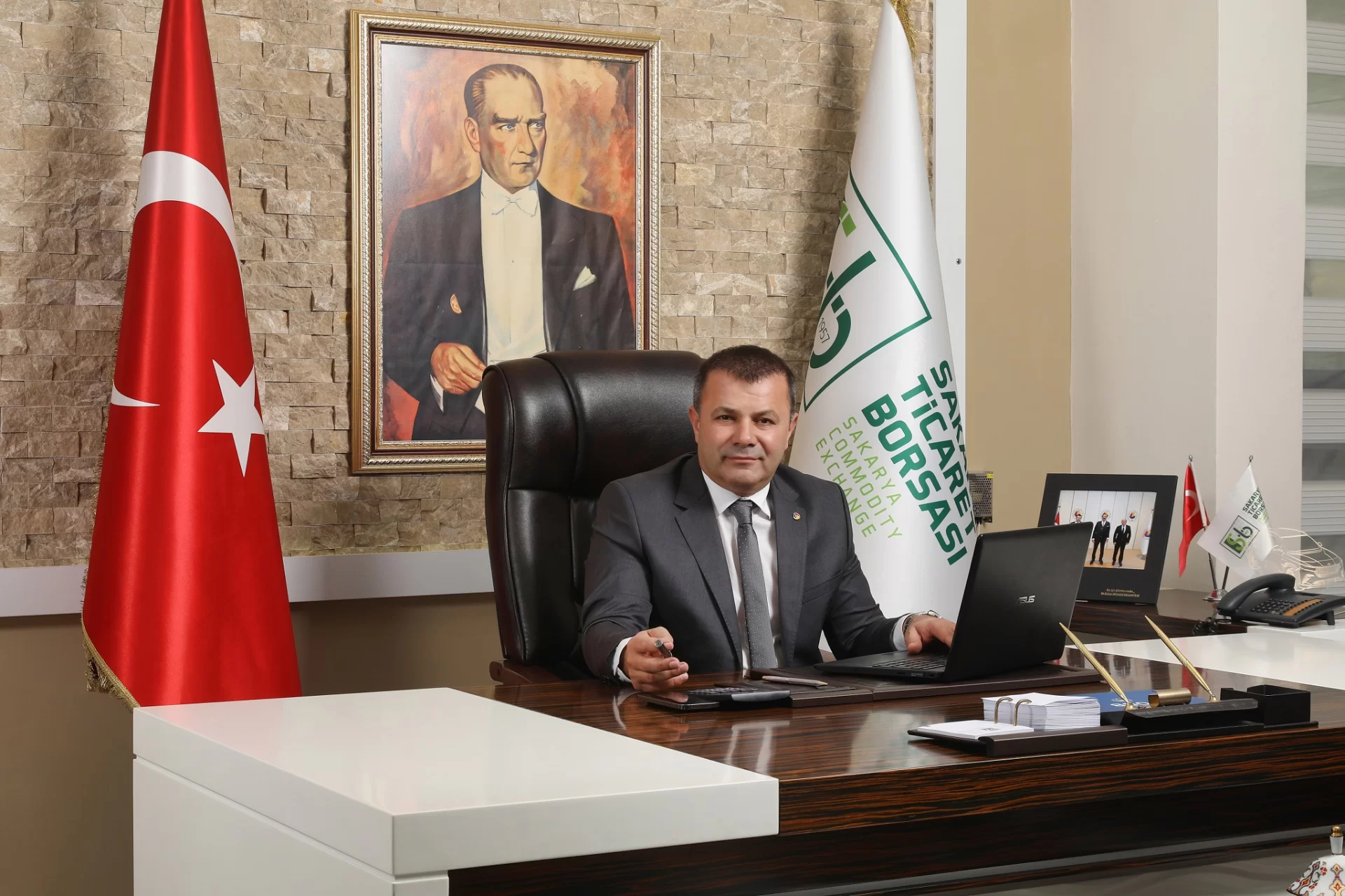 (STB) Sakarya Ticaret Borsası Yönetim Kurulu Başkan’ından Yeni Yıl Kutlama Mesajı 